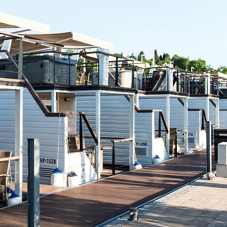 포르토로즈 Marina Luxury Houseboat Olive 빌라 외부 사진