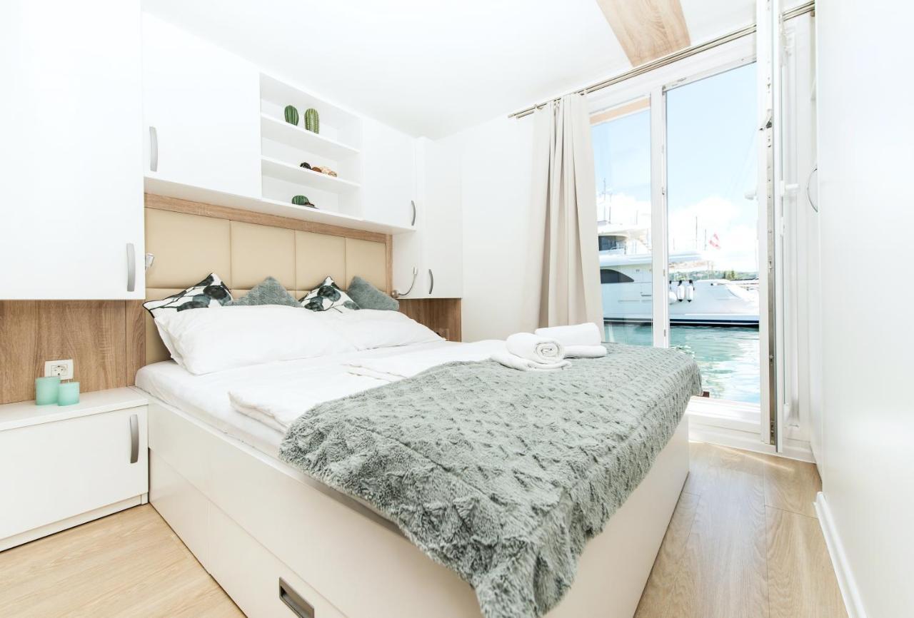 포르토로즈 Marina Luxury Houseboat Olive 빌라 외부 사진